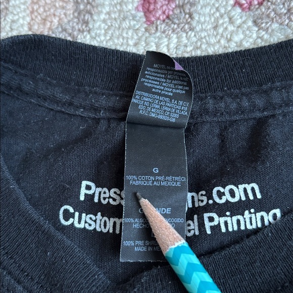 Black Heart Candy Tee Tattoo-inspired Art NYC DYKE March Pride 2022 large - Picture 5 of 12